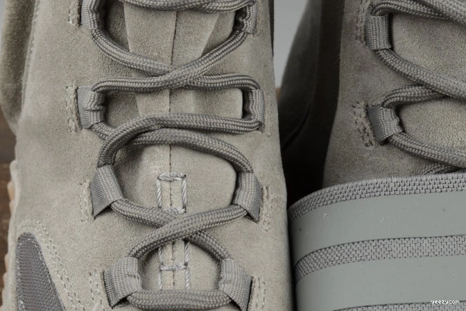 LIGHT 750 YEEZY ADIDAS GUM GLOW BB1840 BOOST DARK GREY 0722